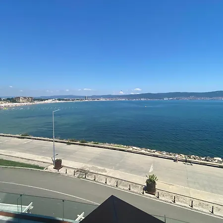 Paradiso 'в' 207 Two Bedroom Апартамент