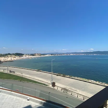 Paradiso 'в' 207 Two Bedroom Апартамент