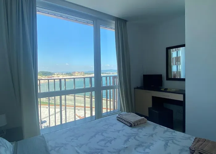 Paradiso 'в' 207 Two Bedroom * Несебър