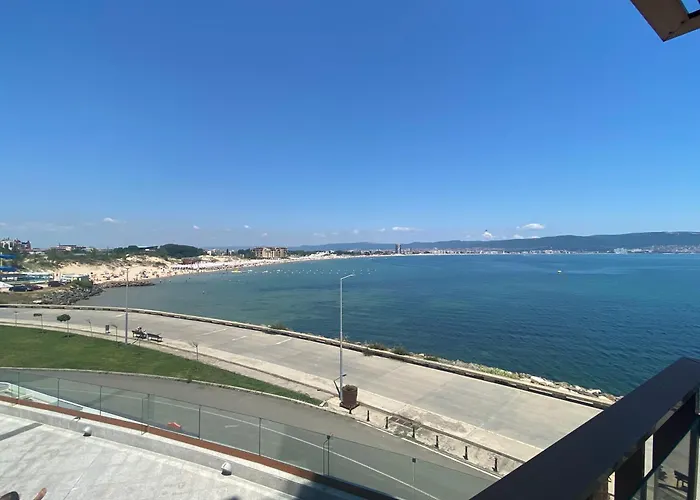 Paradiso 'в' 207 Two Bedroom Апартамент