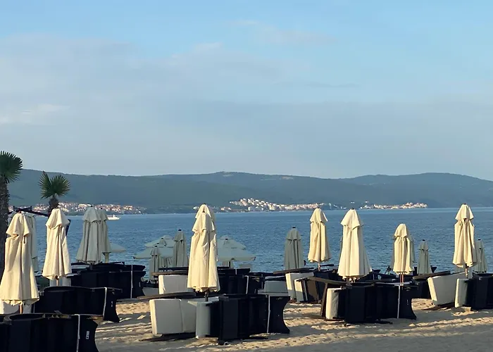 Paradiso 'в' 207 Two Bedroom Апартамент