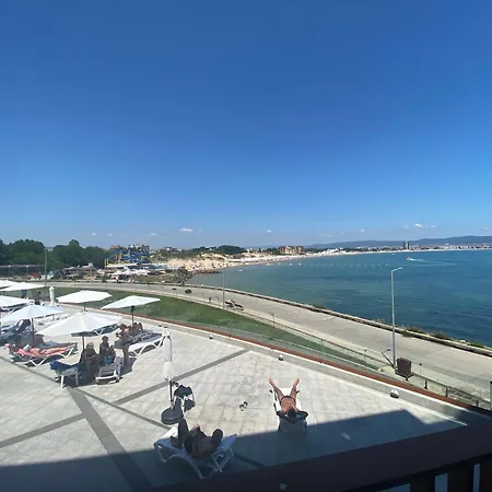 Paradiso 'в' 207 Two Bedroom شقة نيسيبار