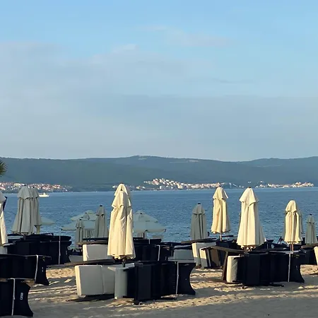 Paradiso 'в' 207 Two Bedroom شقة