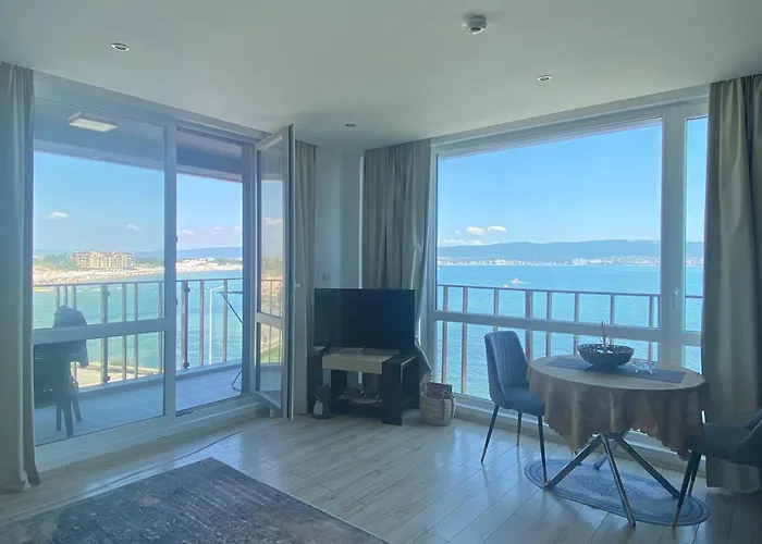 Paradiso 'в' 207 Two Bedroom 公寓 内塞伯尔