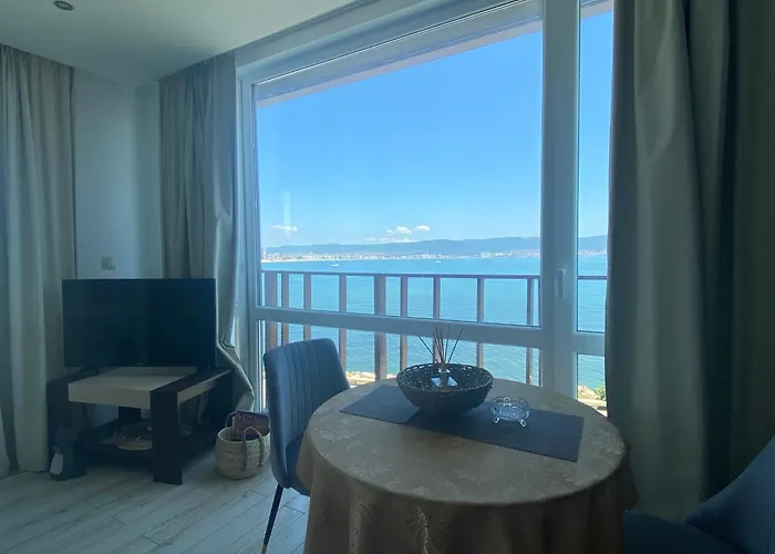 Paradiso 'в' 207 Two Bedroom 内塞伯尔