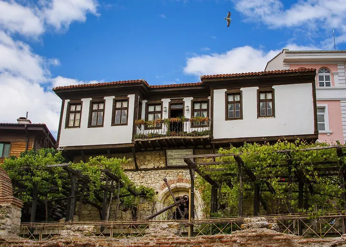 Paradiso 'в' 207 Two Bedroom *