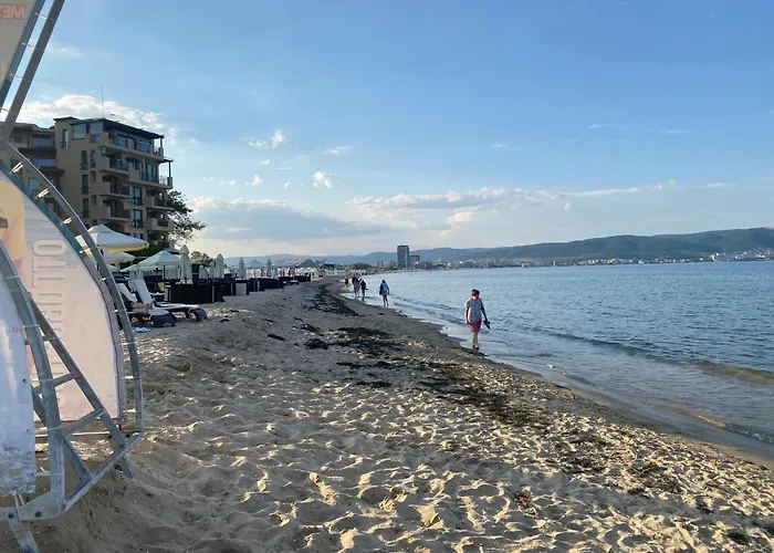 Paradiso 'в' 207 Two Bedroom * 内塞伯尔